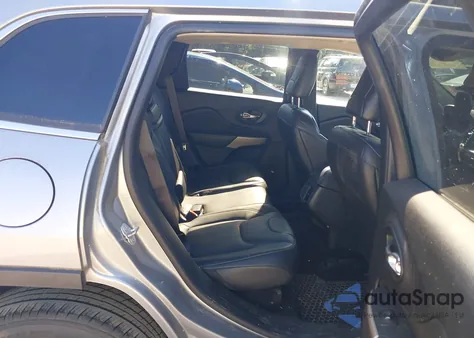 2017 Jeep Cherokee Latitude 4X4 z USA, uszkodzony, nr VIN 1C4PJMCS4HW635893